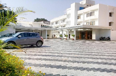 Arcot Woodlands Hotel Cuddalore